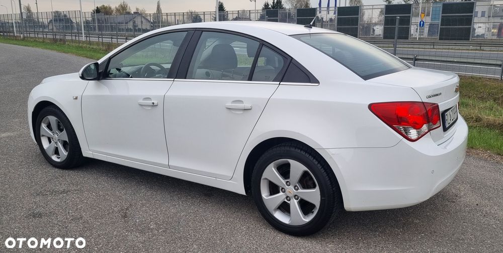 Chevrolet Cruze - 4