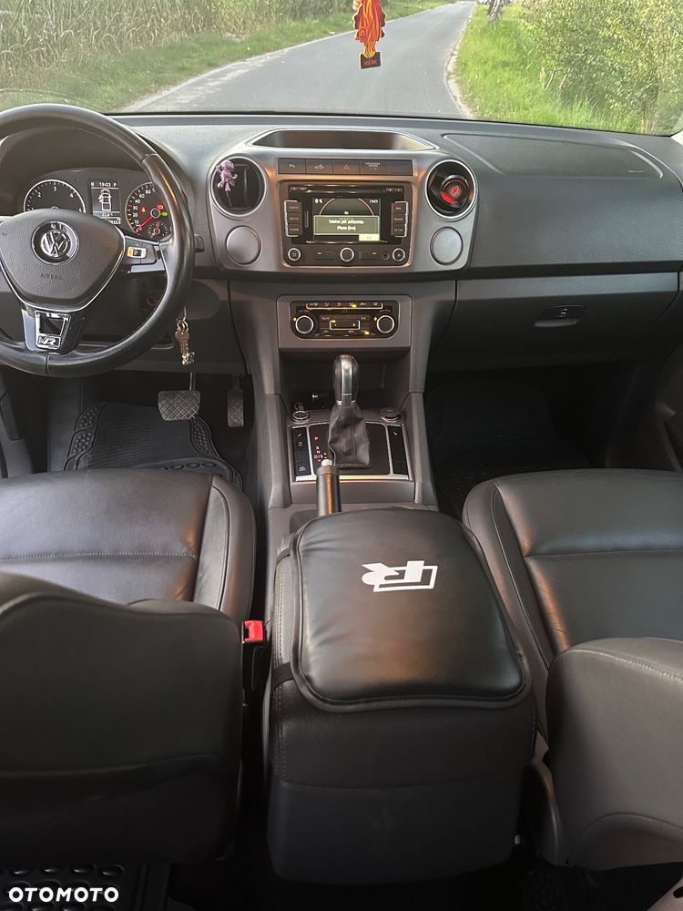 Volkswagen Amarok - 27