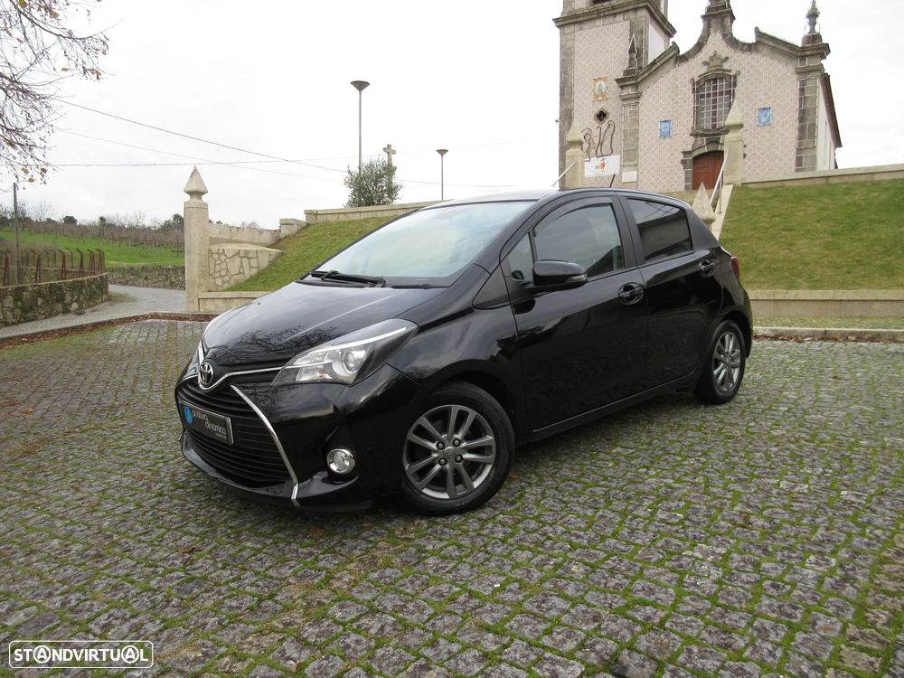 Toyota Yaris 1.4 D-4D Exclusive+P.Techno - 3