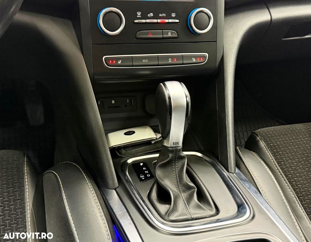 Renault Megane ENERGY TCe 130 EDC INTENS - 17