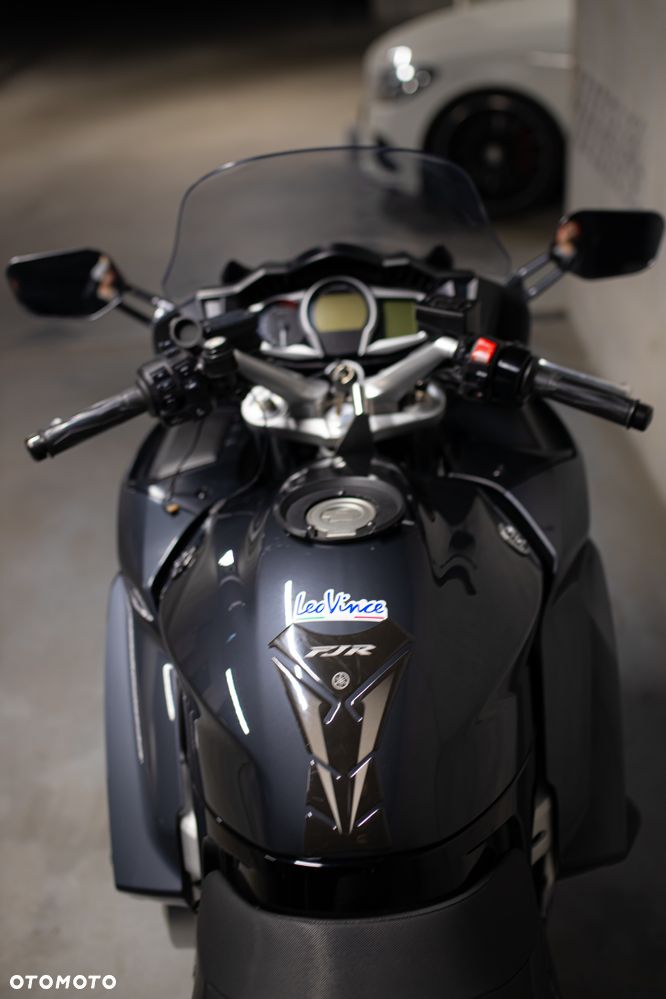 Yamaha FJR - 5