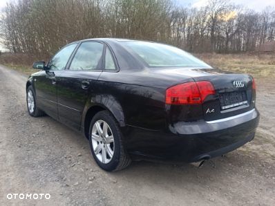 Audi A4 Limousine - 5