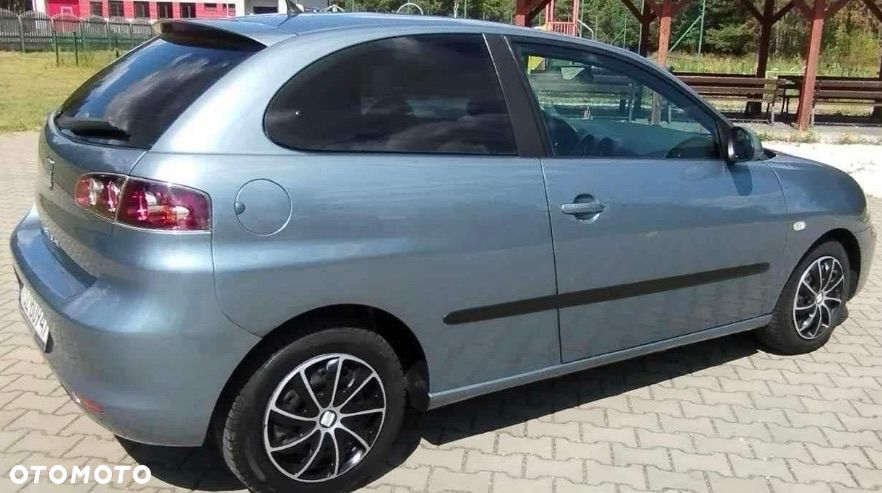 Seat Ibiza 1.4 16V 100 Sport - 2