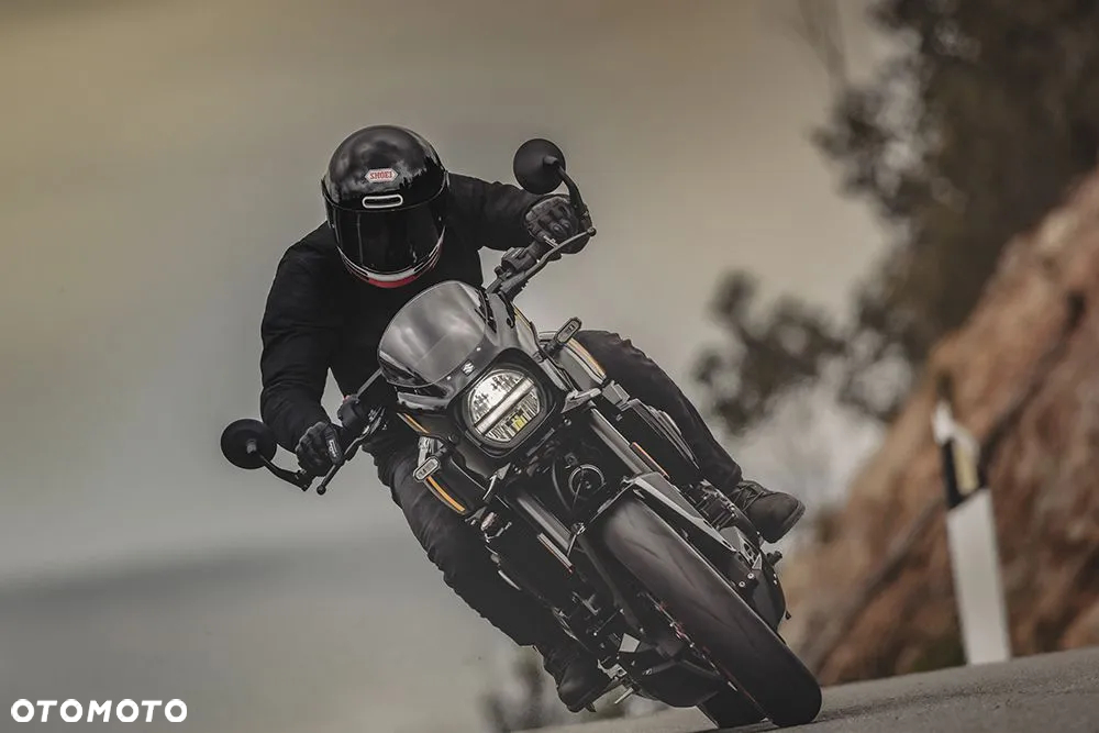 Suzuki GSX - 8