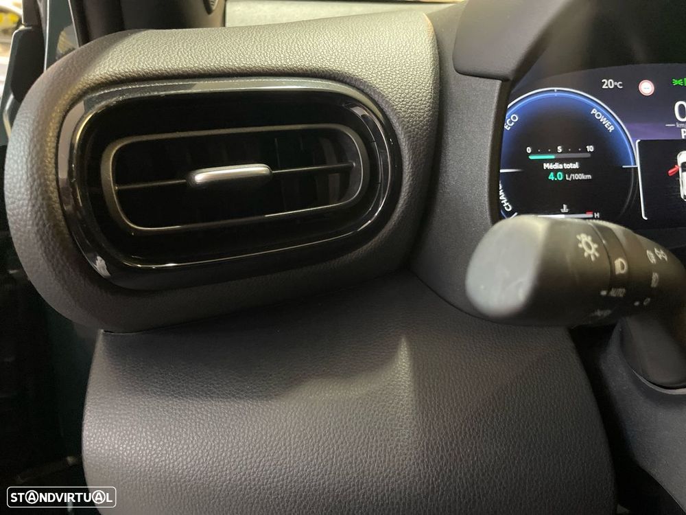 Toyota Yaris Cross - 24