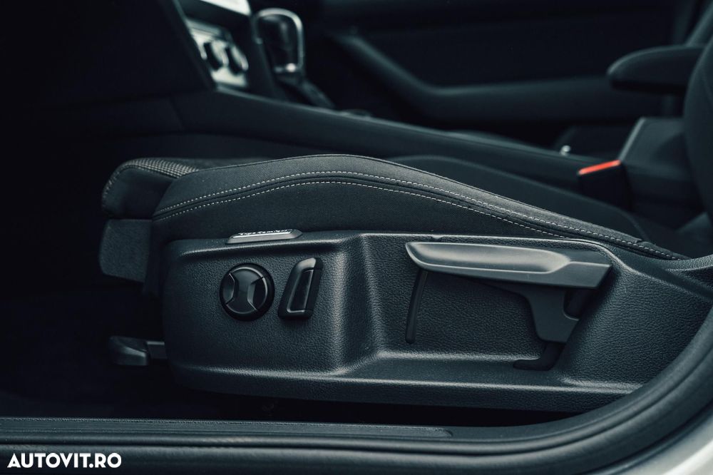 Volkswagen Passat - 16