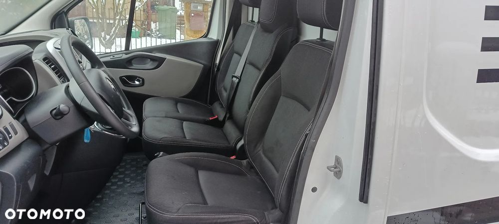 Renault Trafic - 26