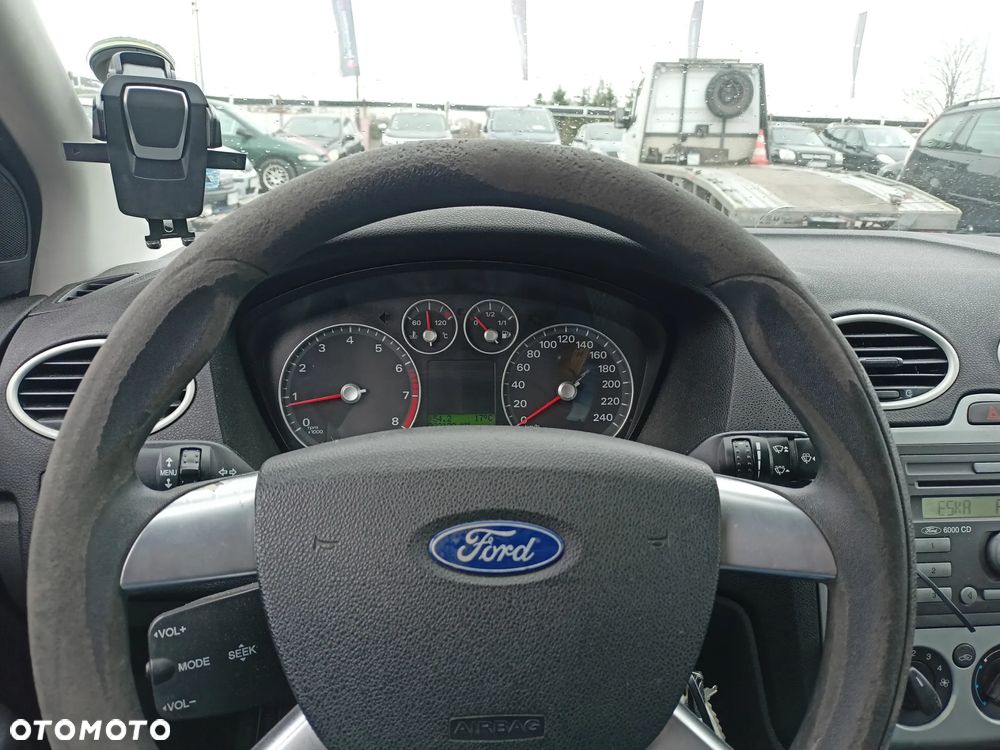 Ford Focus - 9