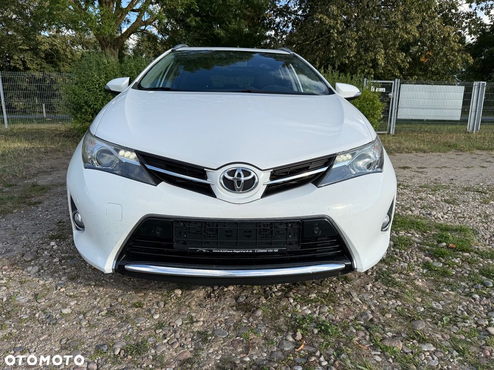Toyota Auris 2.0 D-4D Edition - 3