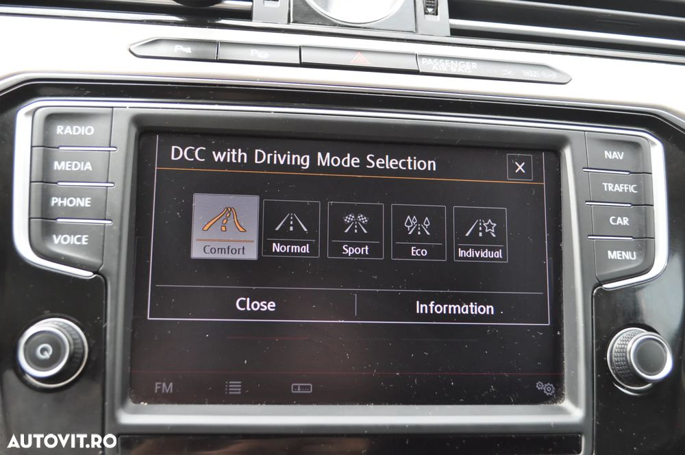 Volkswagen Passat 2.0 TDI SCR 4Motion DSG Highline - 29