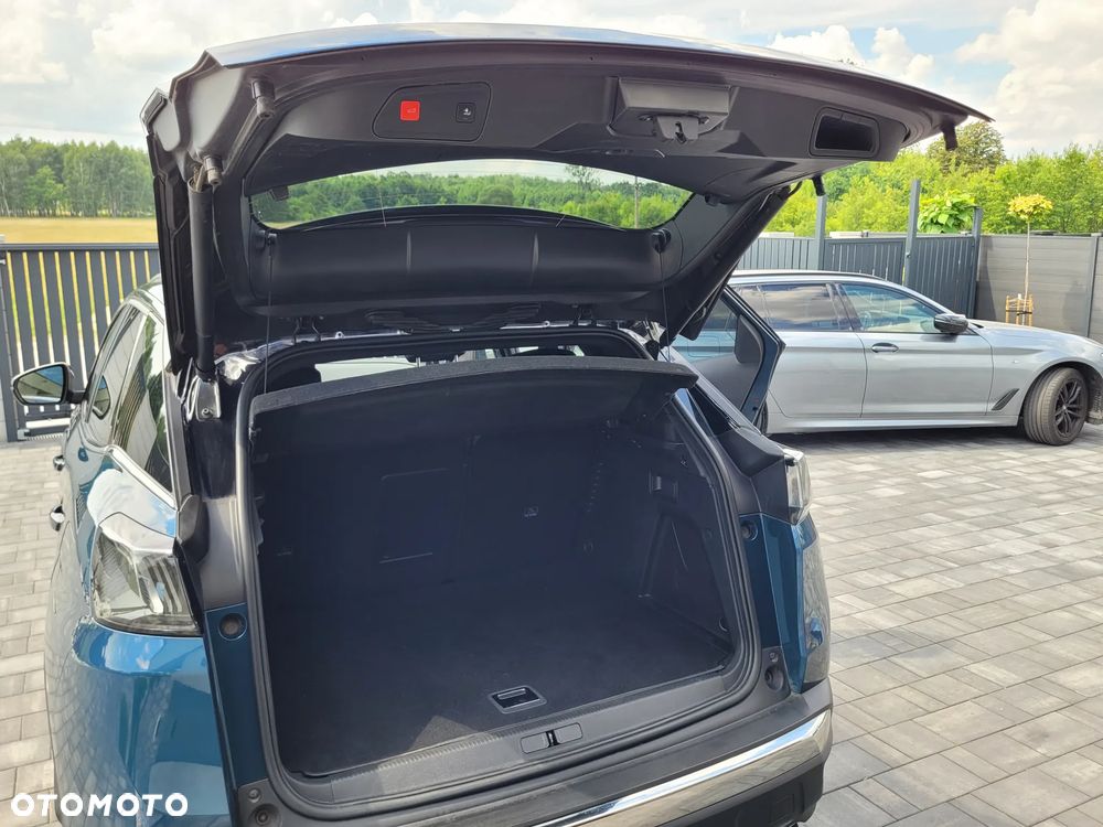 Peugeot 3008 1.6 PureTech HYbrid4 GT Line S&S EAT8 - 13