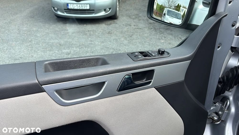Volkswagen Multivan L1 United - 11
