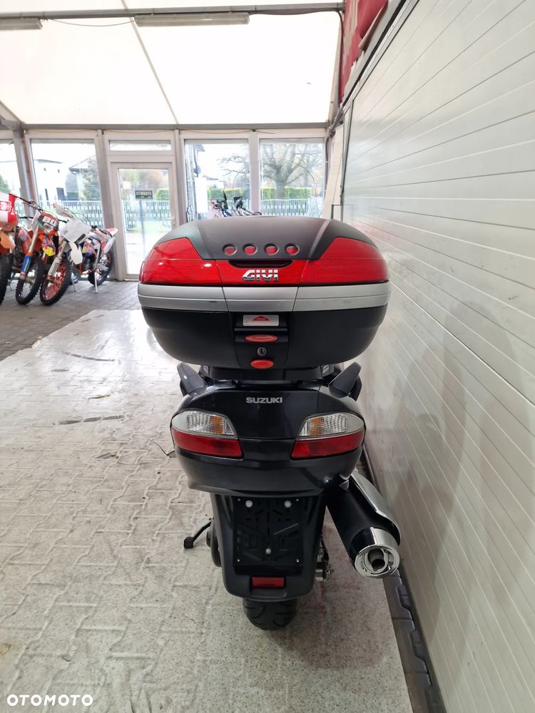 Suzuki Burgman - 9