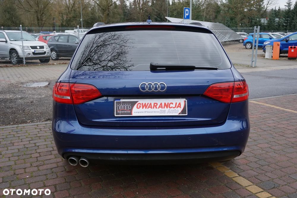 Audi A4 Avant - 4