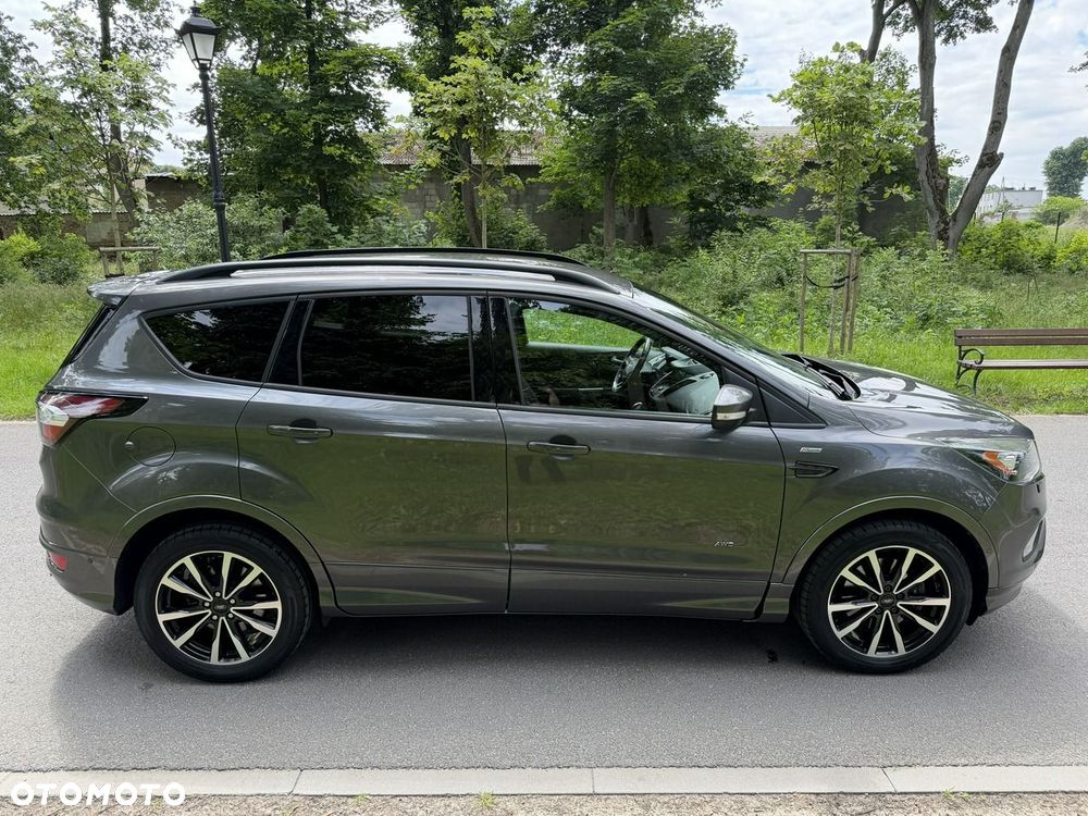 Ford Kuga - 13