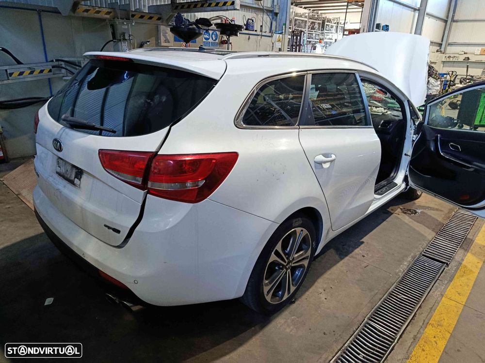 Carro D4FB KIA CEED 2015 1.6 Crdi 110CV 5P BRANCO DIESEL - 3