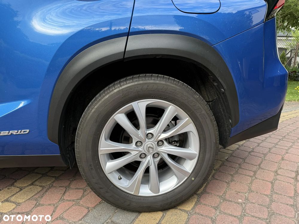 Lexus NX 300h Comfort AWD - 8