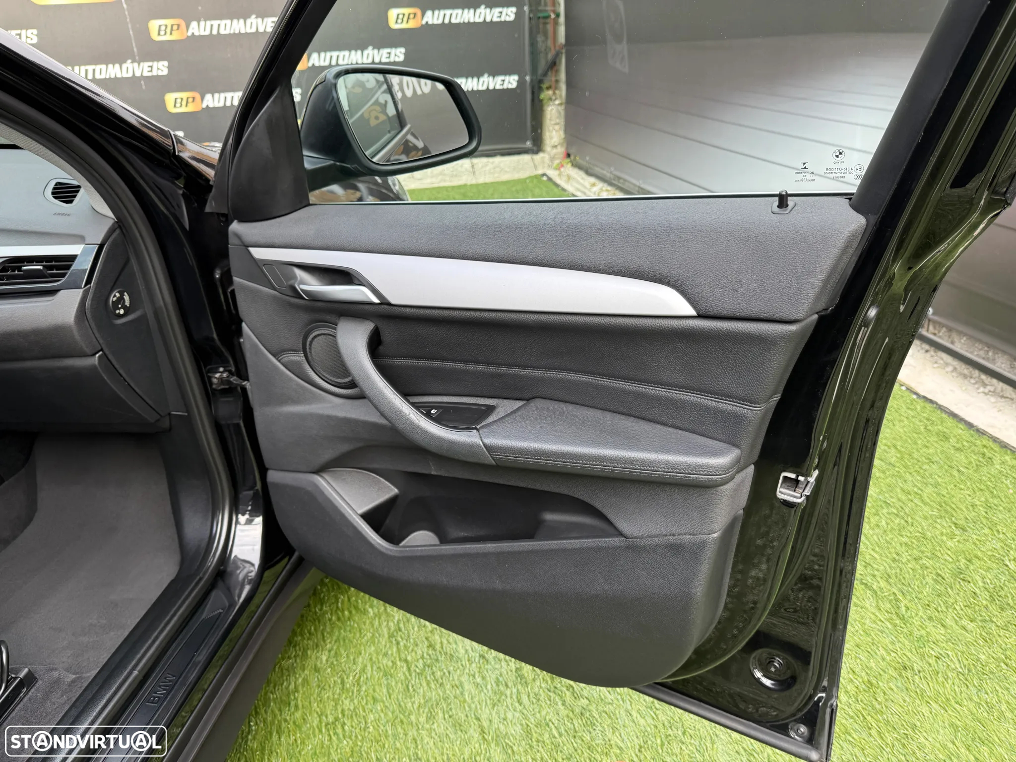 BMW X1 18 d sDrive Auto Pack M - 52