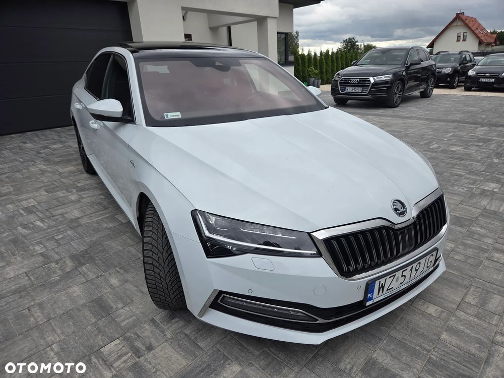 Skoda Superb 2019 photo 4