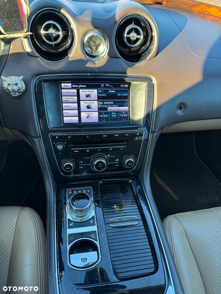 Jaguar XJ 3.0 T AWD Portfolio - 39