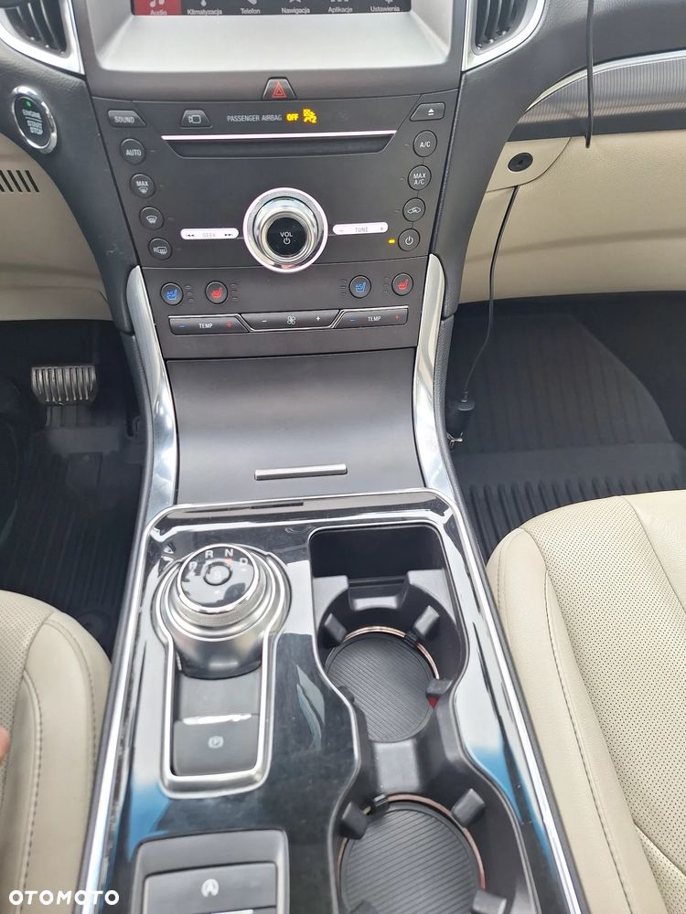 Ford Edge - 34