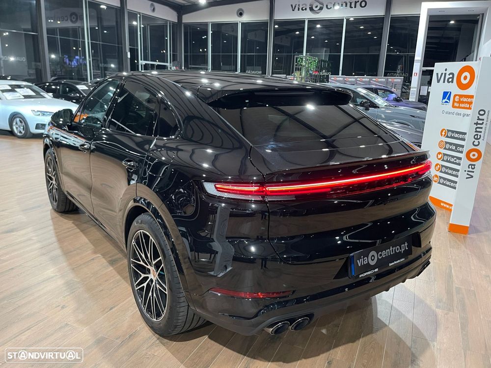 Porsche Cayenne Coupé E-Hybrid Black Edition - 4