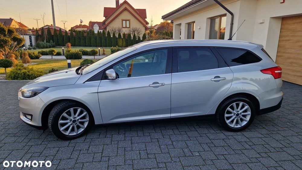 Ford Focus 1.5 EcoBlue STart-Stopp-System TITANIUM - 3