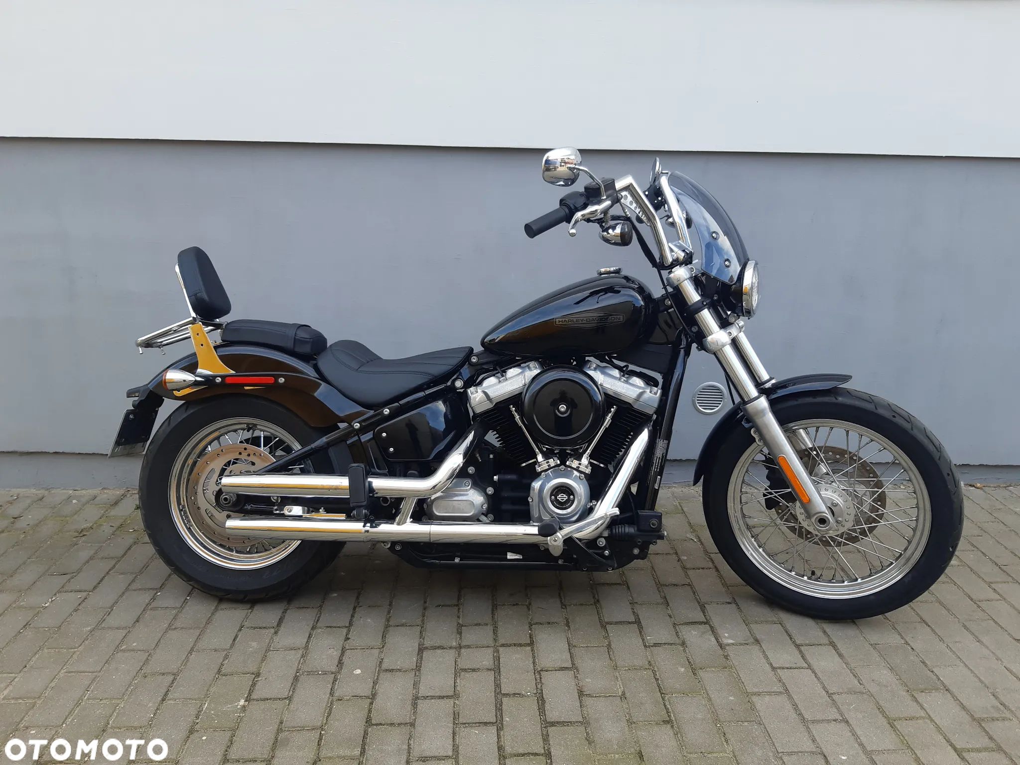 Harley-Davidson Softail Standard - 1