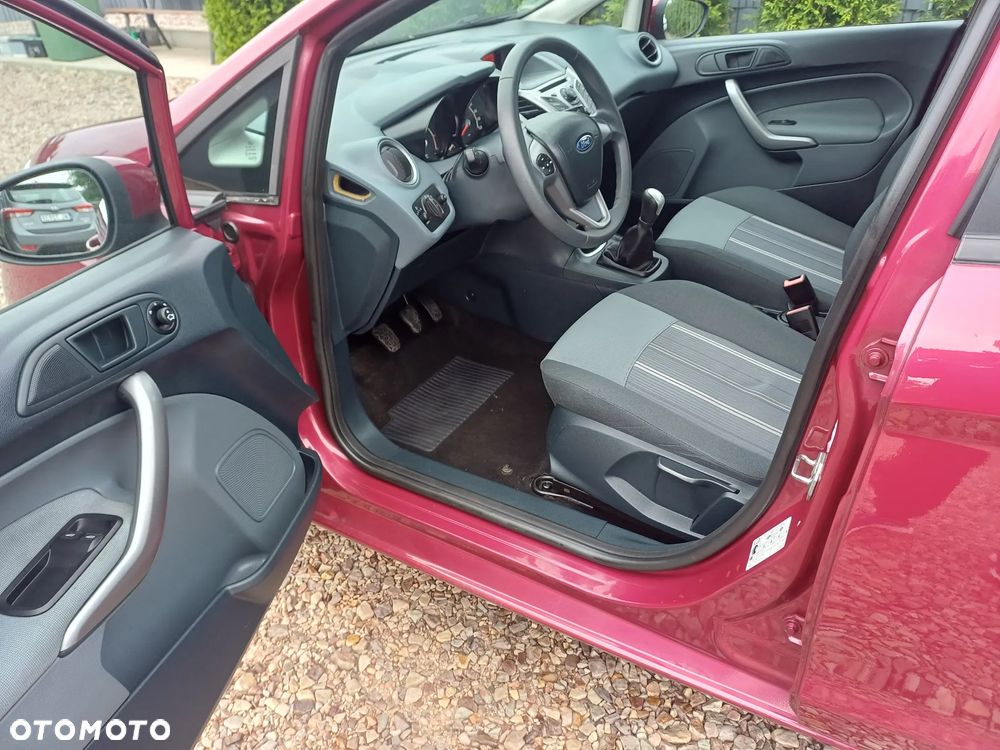 Ford Fiesta 1.25 Ambiente - 10
