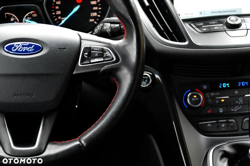 Ford Kuga 1.5 EcoBoost 2x4 SYNC - 35