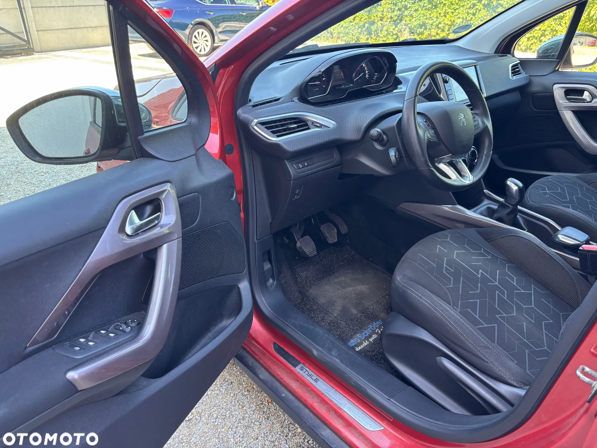 Peugeot 2008 1.2 Pure Tech Active - 6