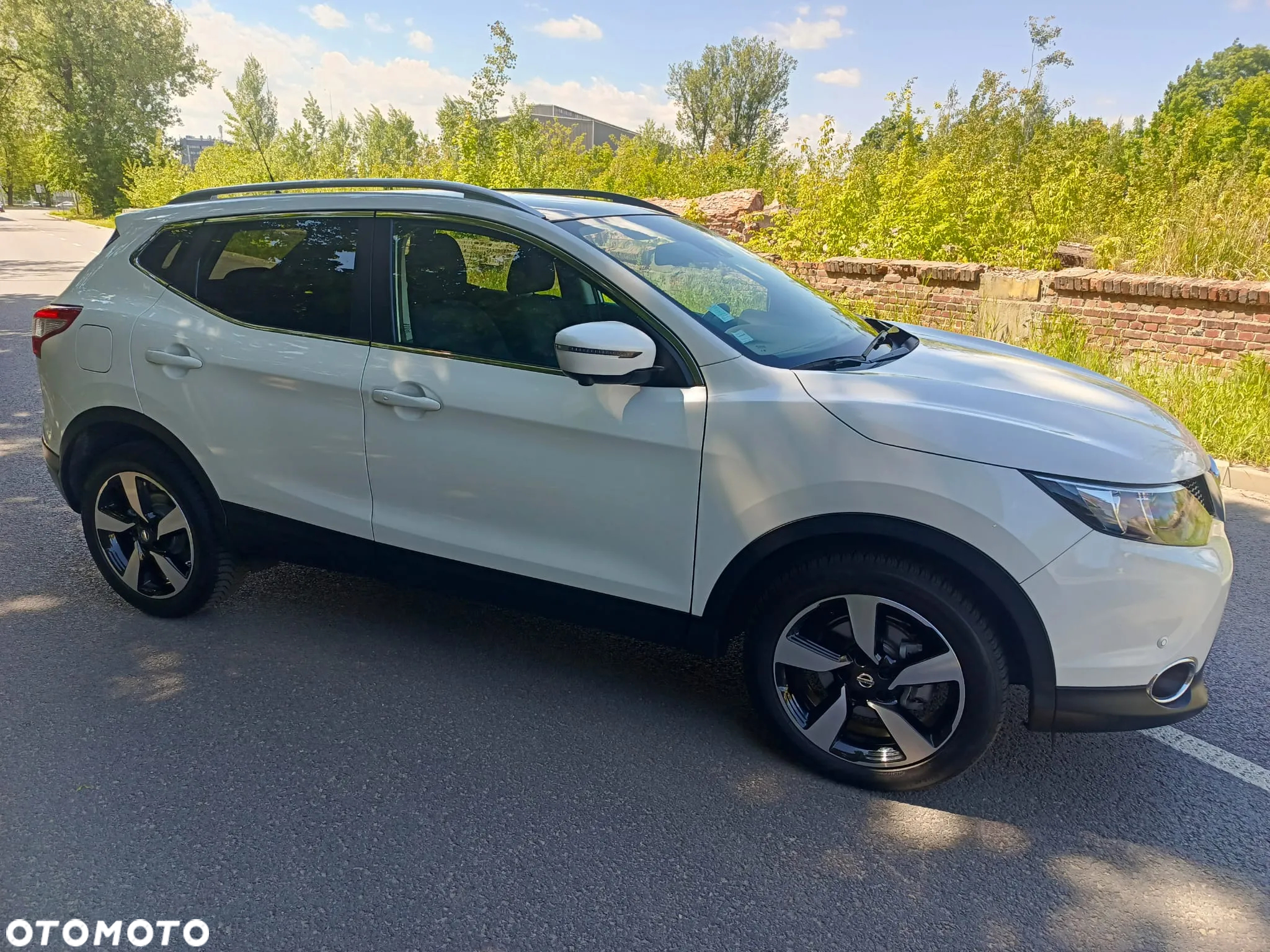 Nissan Qashqai 1.2 DIG-T N-Connecta EU6 - 3