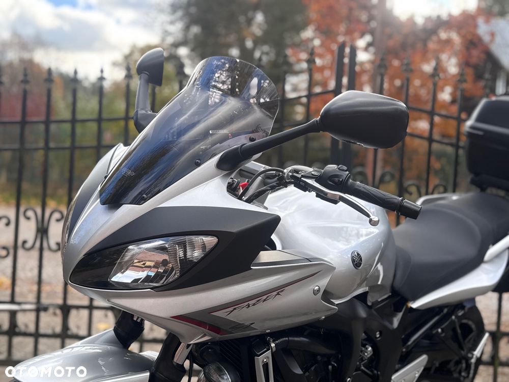 Yamaha FZ6 - 18