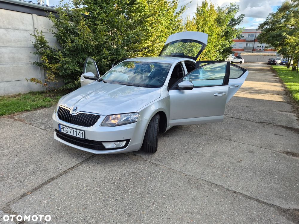 Skoda Octavia 1.6 TDI Ambition - 16