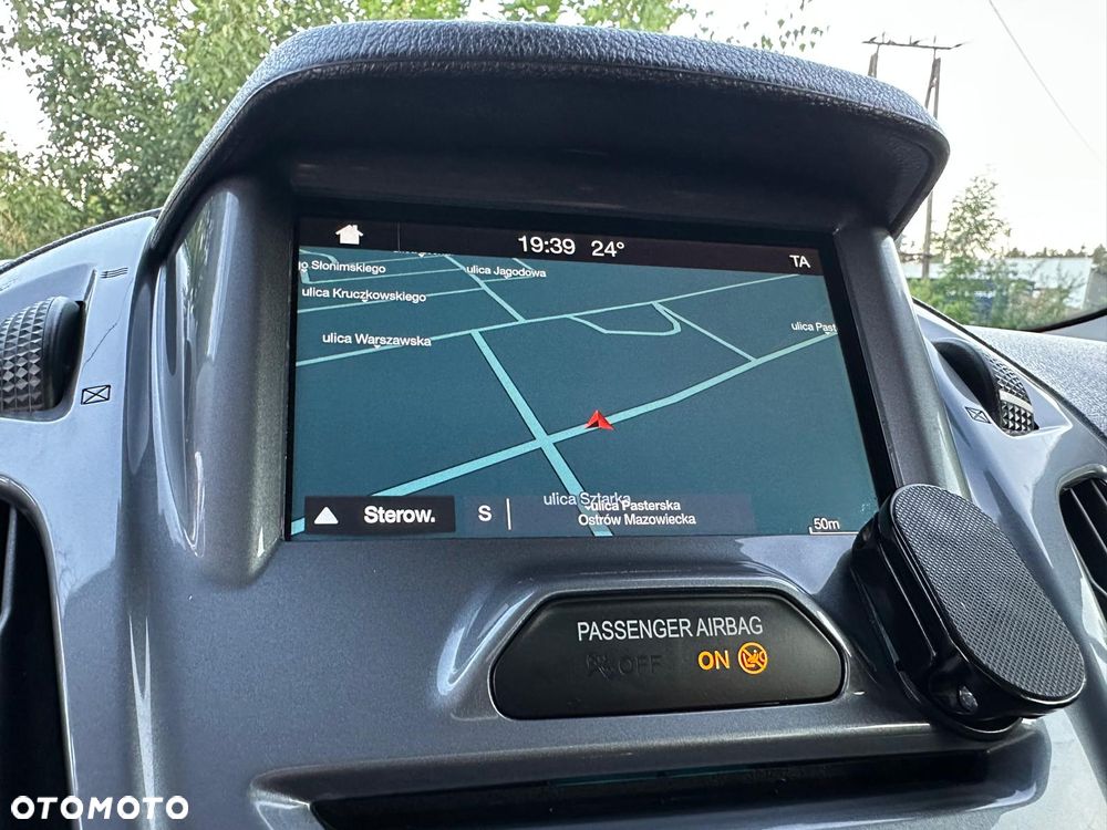 Ford Tourneo Connect Grand - 28