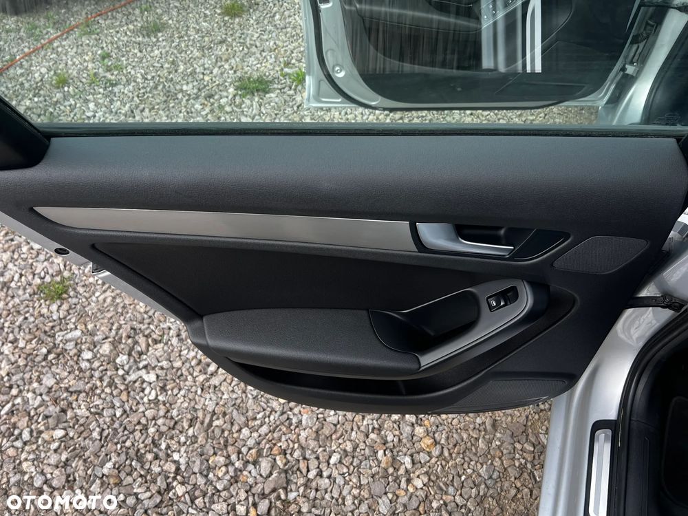 Audi A4 Avant 2.0 TDI 120g DPF Attraction - 27