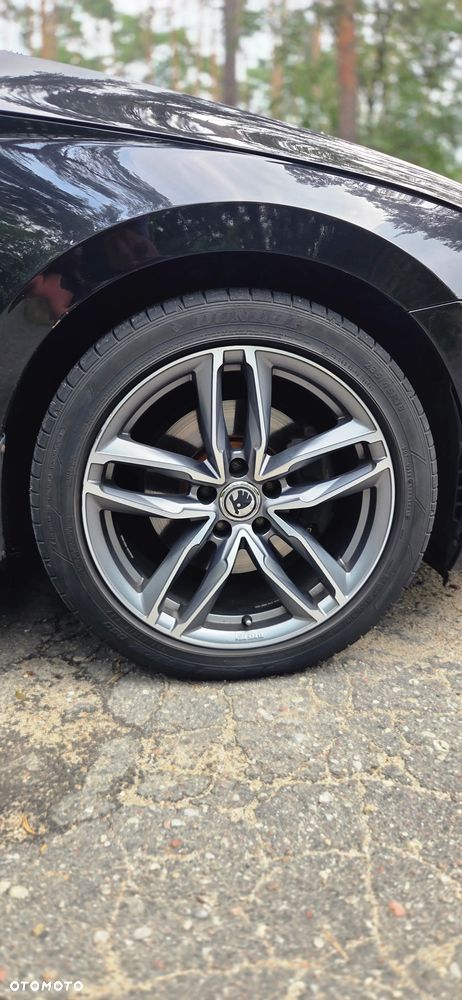 Skoda Superb 2.0 TDI Ambition DSG - 22