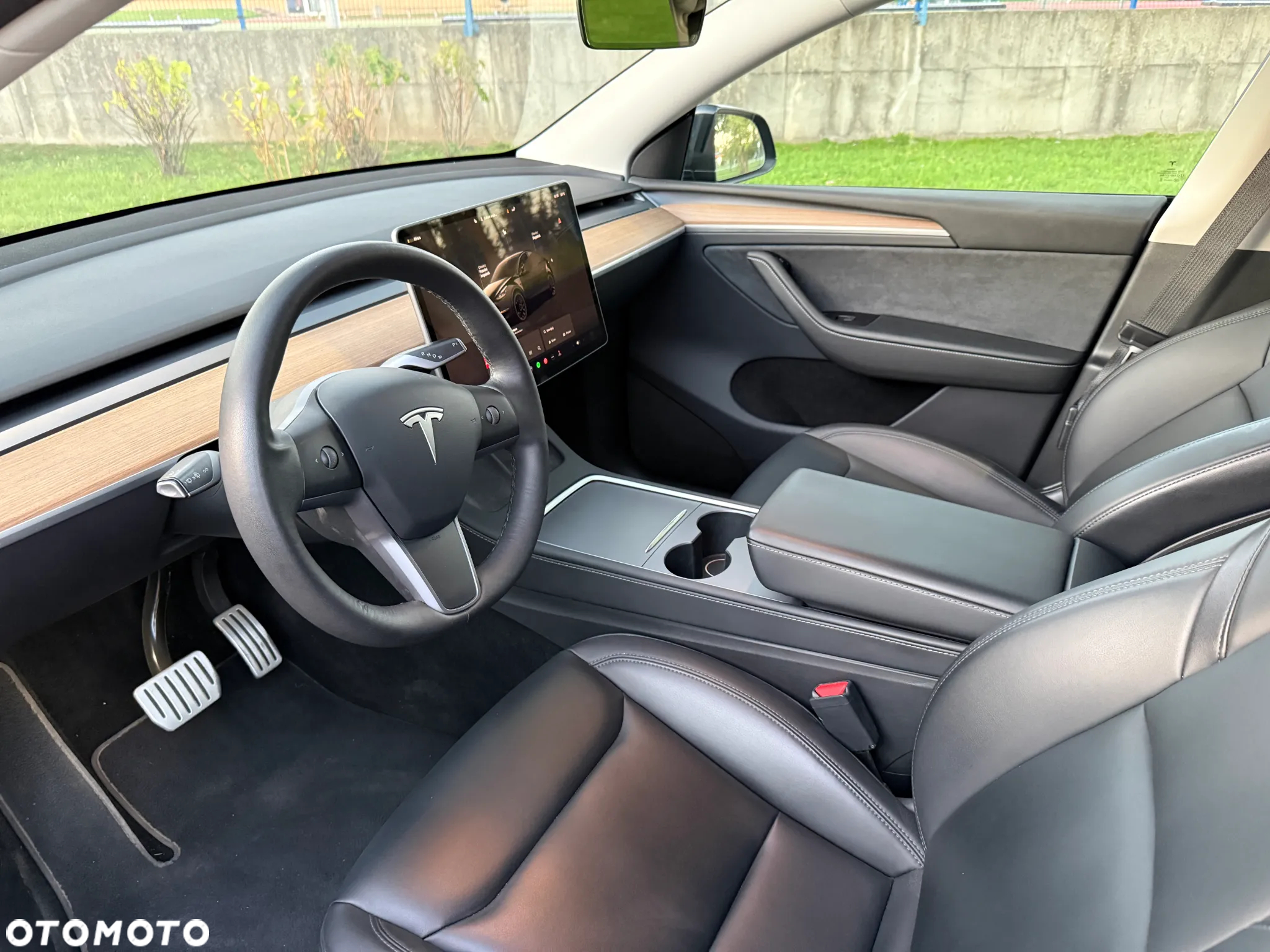 Tesla Y Performance AWD - 8