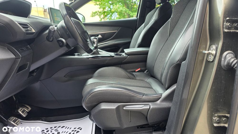 Peugeot 5008 - 16