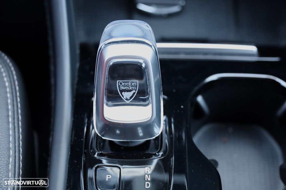 Volvo XC 40 2.0 B4 Inscription - 16