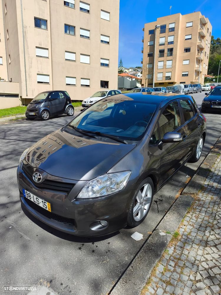 Toyota Auris 1.4 D-4D ACtive 110g - 1