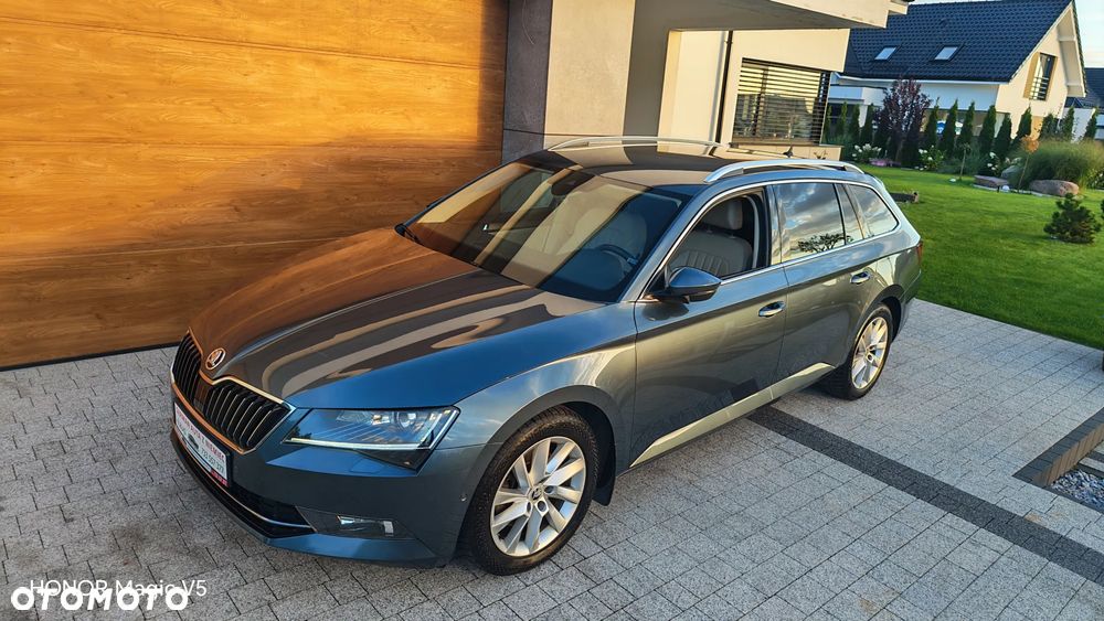 Skoda Superb 2.0 TDI DSG Premium Edition - 2