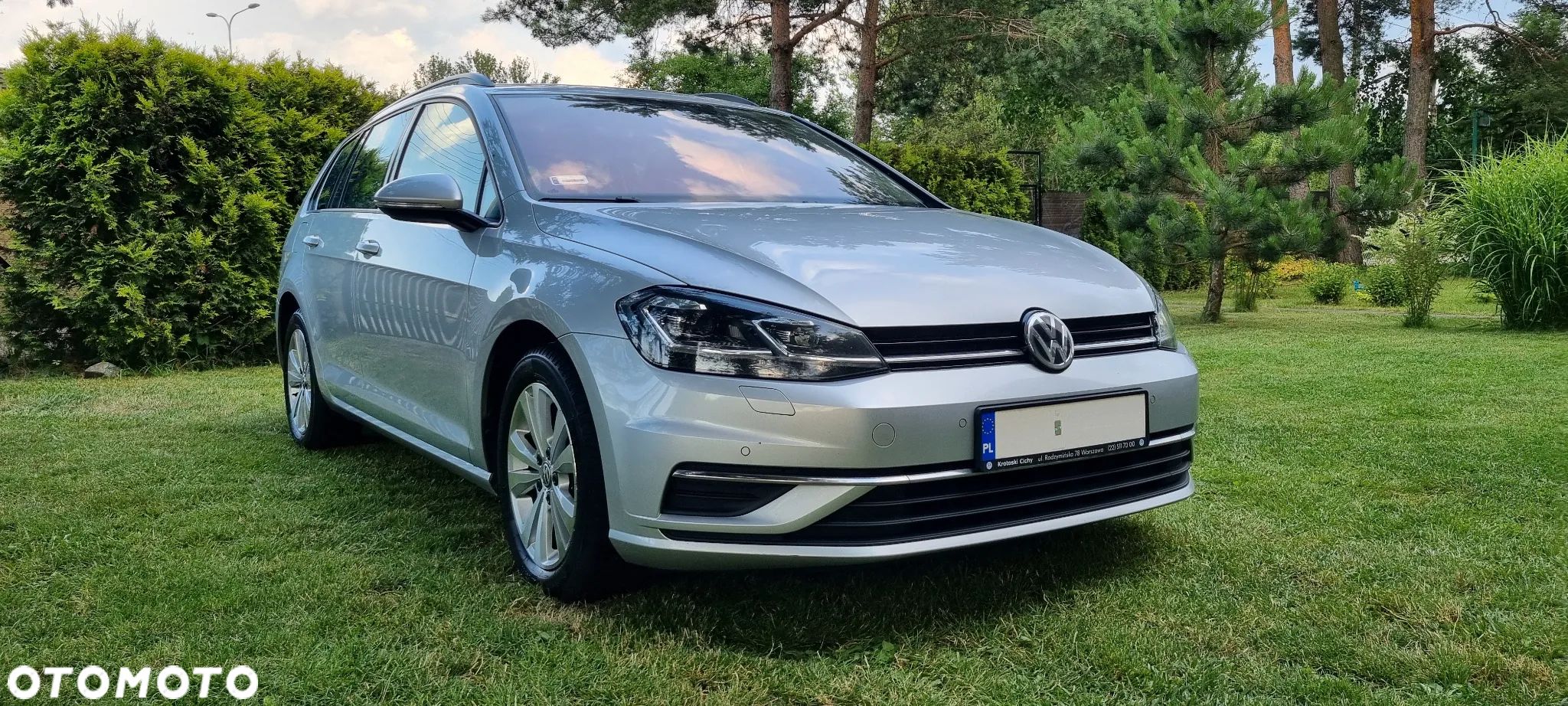 Volkswagen Golf - 1