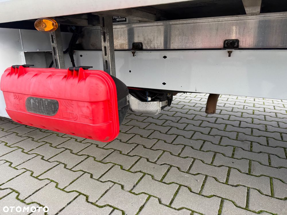 Renault MASTER 165 / KONTENER + WINDA / B. DRZWI / TYŁ NA PODUSZKACH / STAN BDB / / / - 11