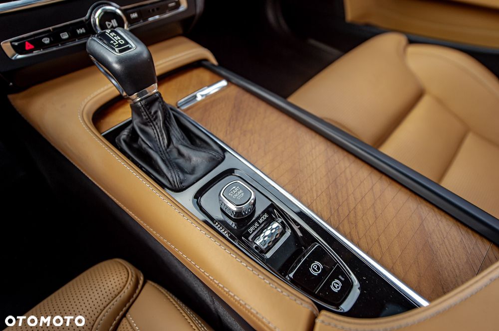 Volvo V90 D5 AWD Geartronic Inscription - 35