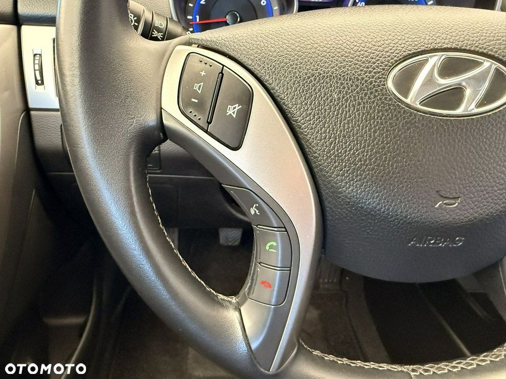 Hyundai i30 1.4 Fifa World Cup Edition - 17