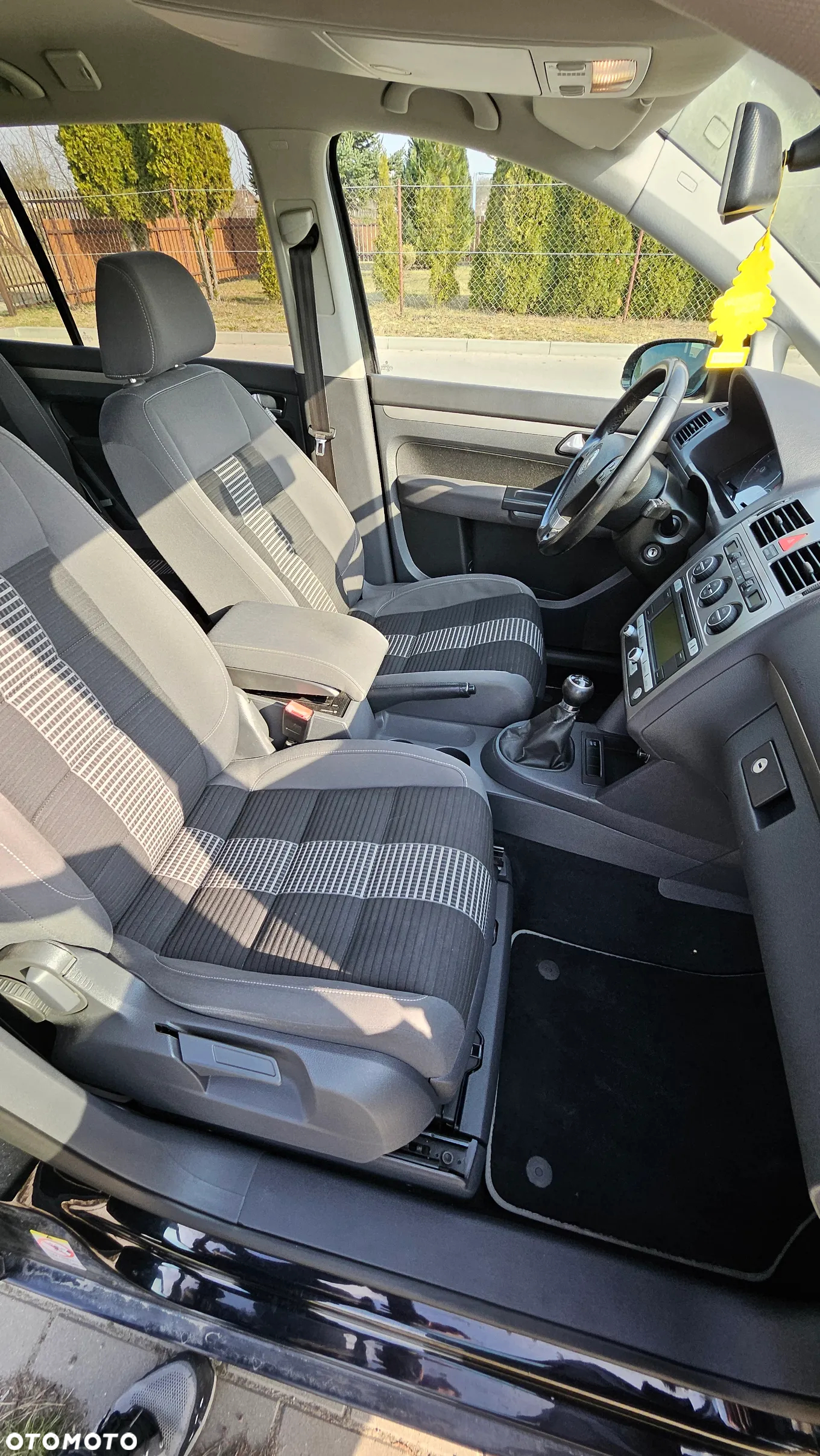 Volkswagen Touran 1.4 TSI United - 3