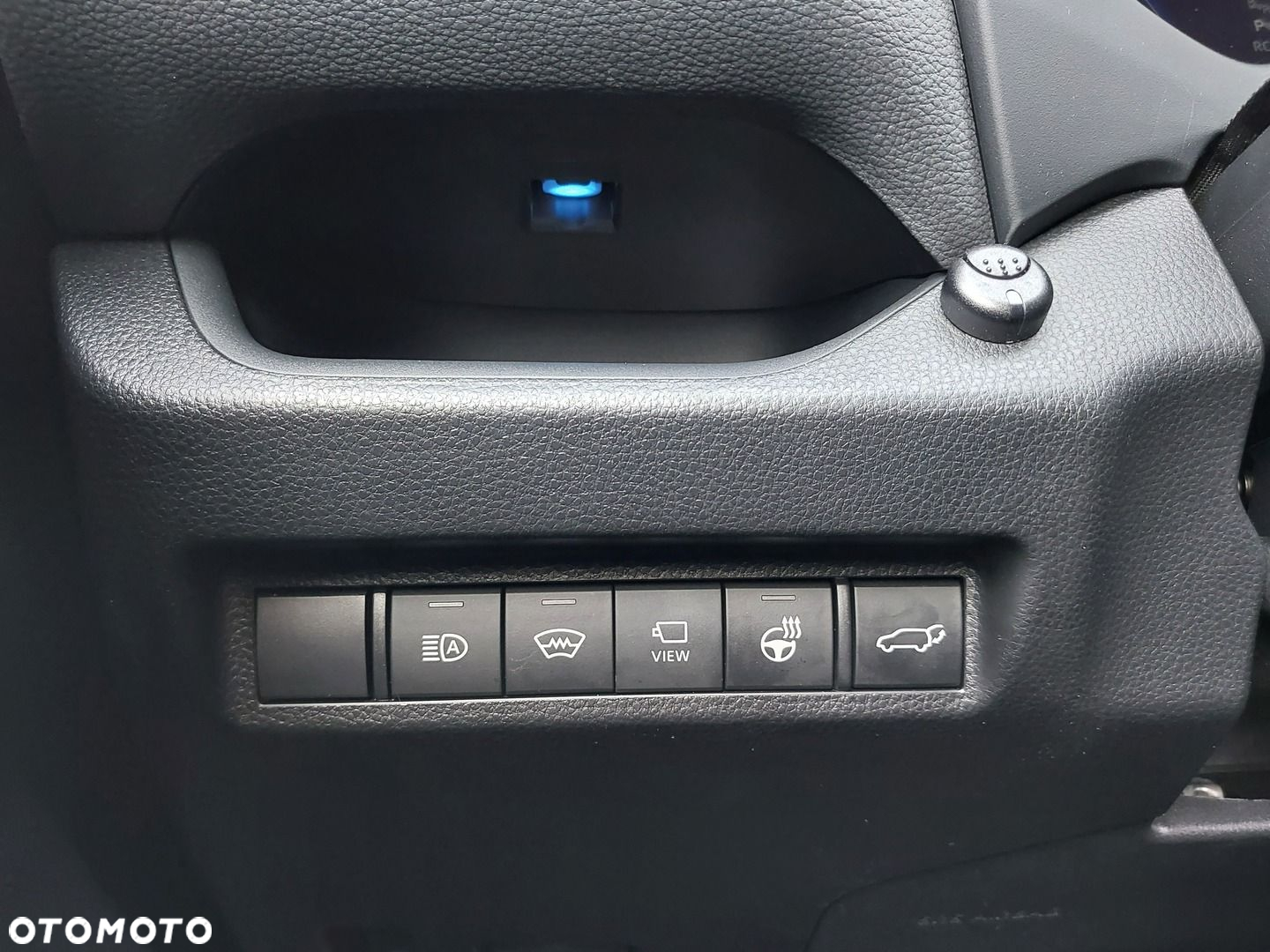 Toyota RAV4 - 24