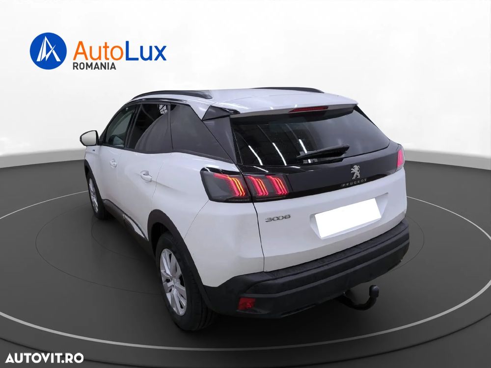 Peugeot 3008 1.2 PureTech S&S EAT8 Allure - 4