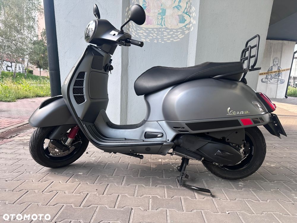 Vespa GTS - 2
